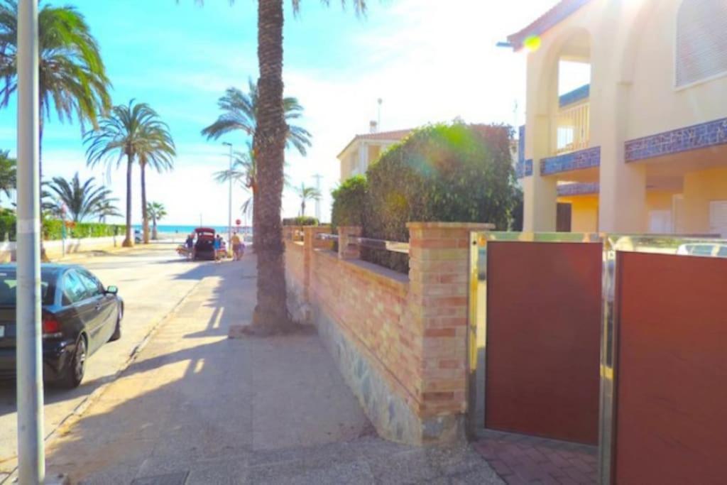 Luxury Villa 20Mts Far From The Sea Орихуела Екстериор снимка